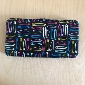 Womens Clair’s wallet